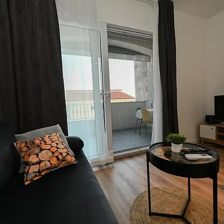 The Gravel #2 Apartament *