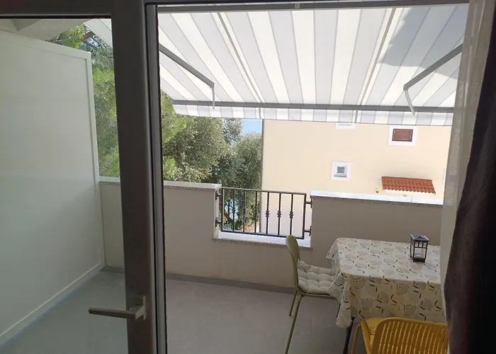 The Gravel #2 Apartament Posedarje